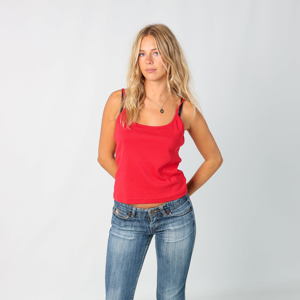 Red Y2K L'artiste Woven Vest (10)