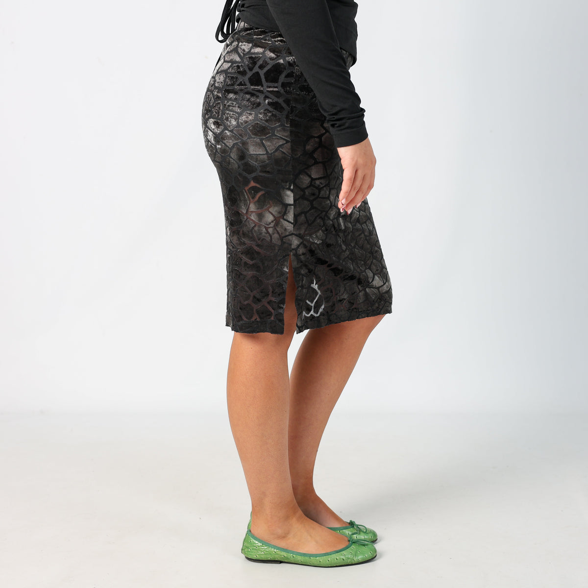 Black Y2K Woven Midi Skirt (S)