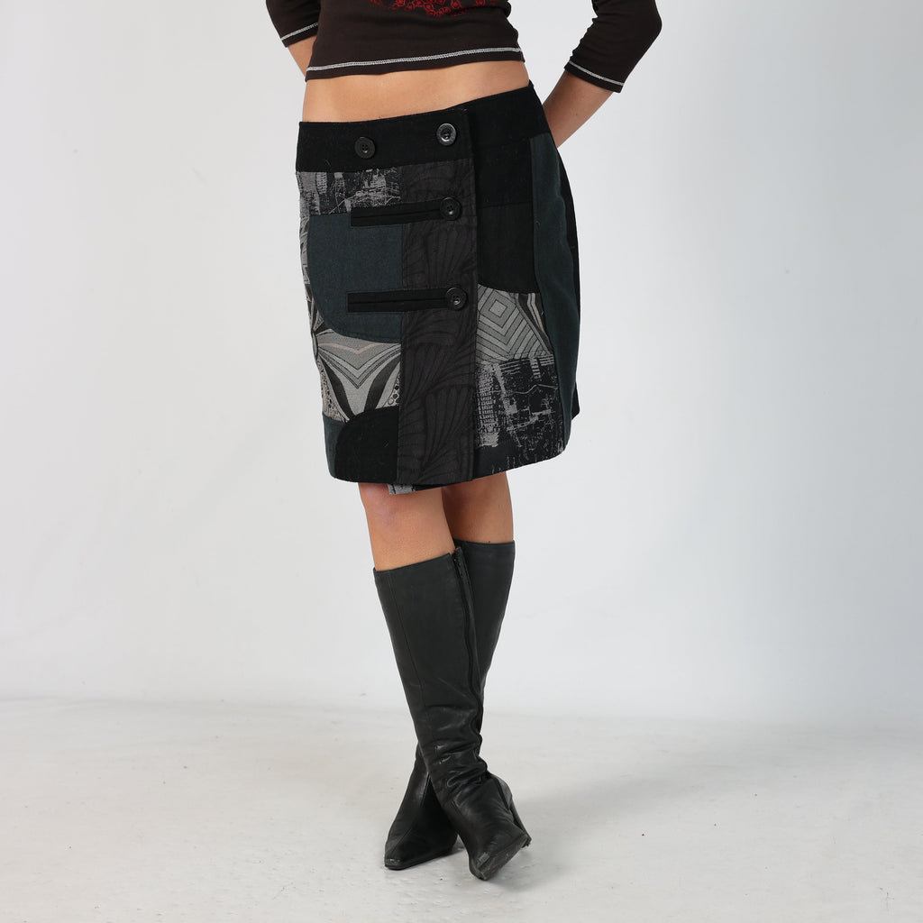 Black Y2K Woven Midi Skirt (12)