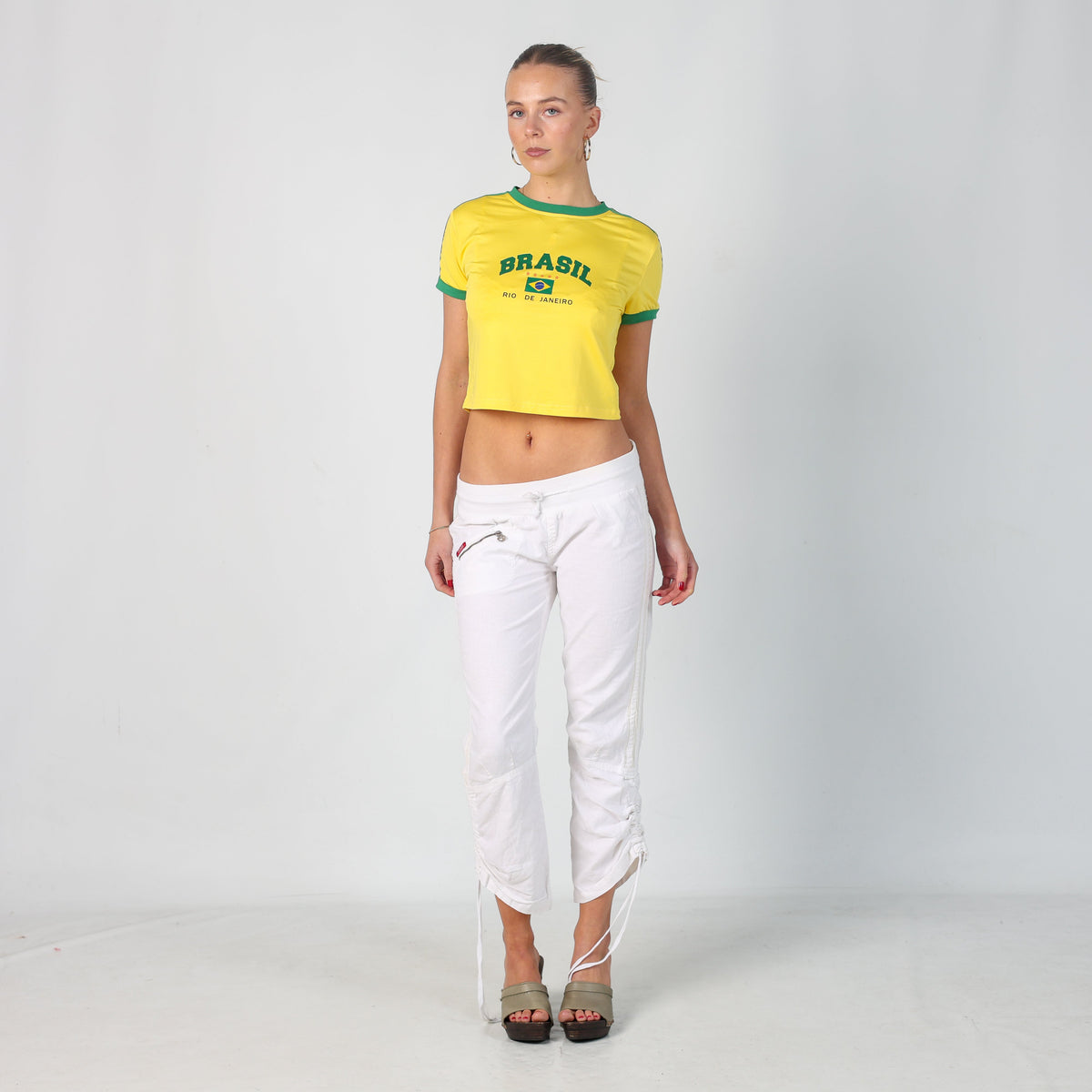 White Y2K Guess Jeans Capri Trouser (XS)