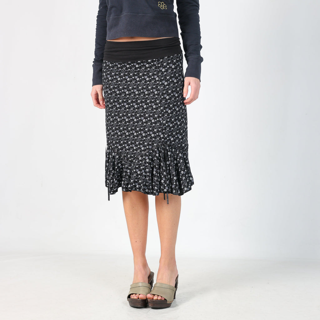 Black Y2K Woven Midi Skirt (XS)