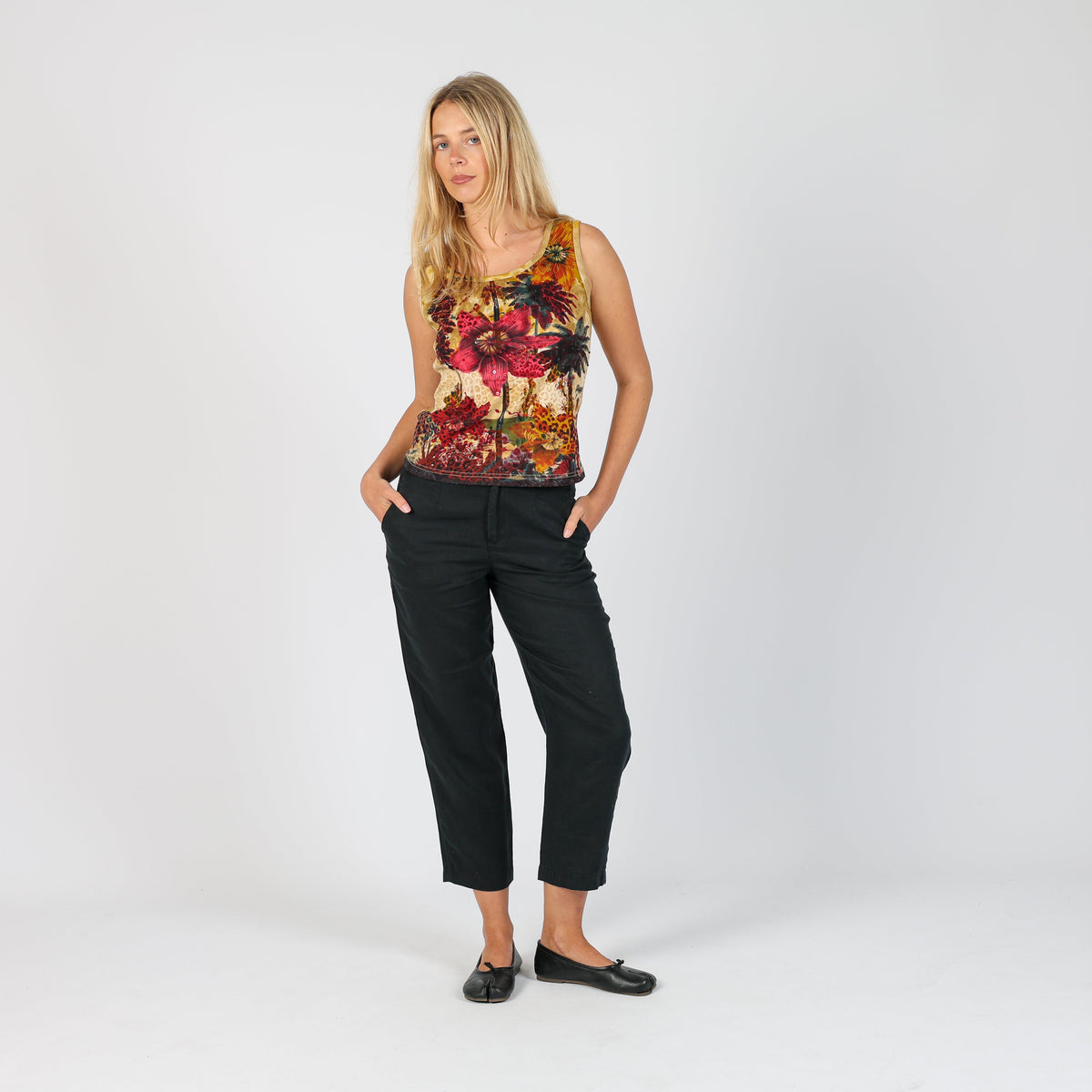 Black Y2K United Colors of Benetton Casual Trousers (XS)