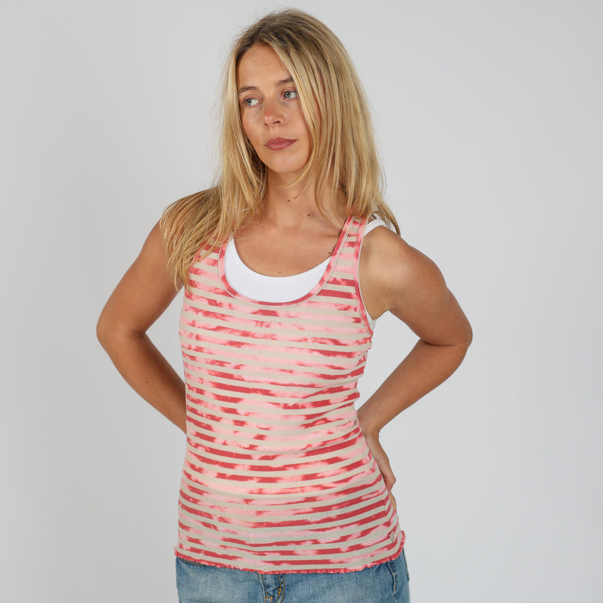 Beige Y2K Guess Jeans Cami (XS)