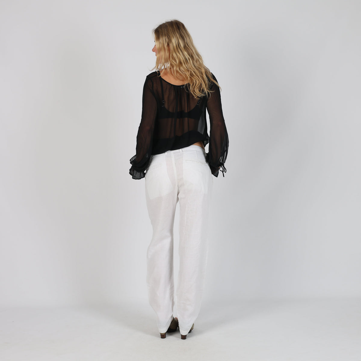 White Y2K United Colors of Benetton Woven Trousers (M)