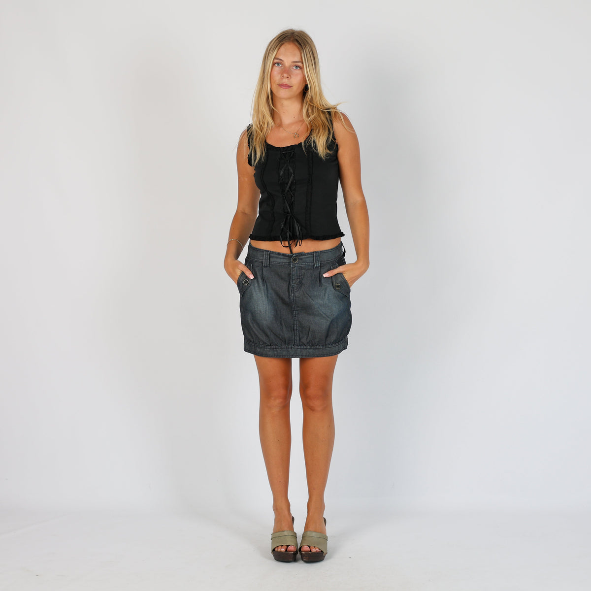 Blue 90s United Colors of Benetton Denim Mini Skirt (S)