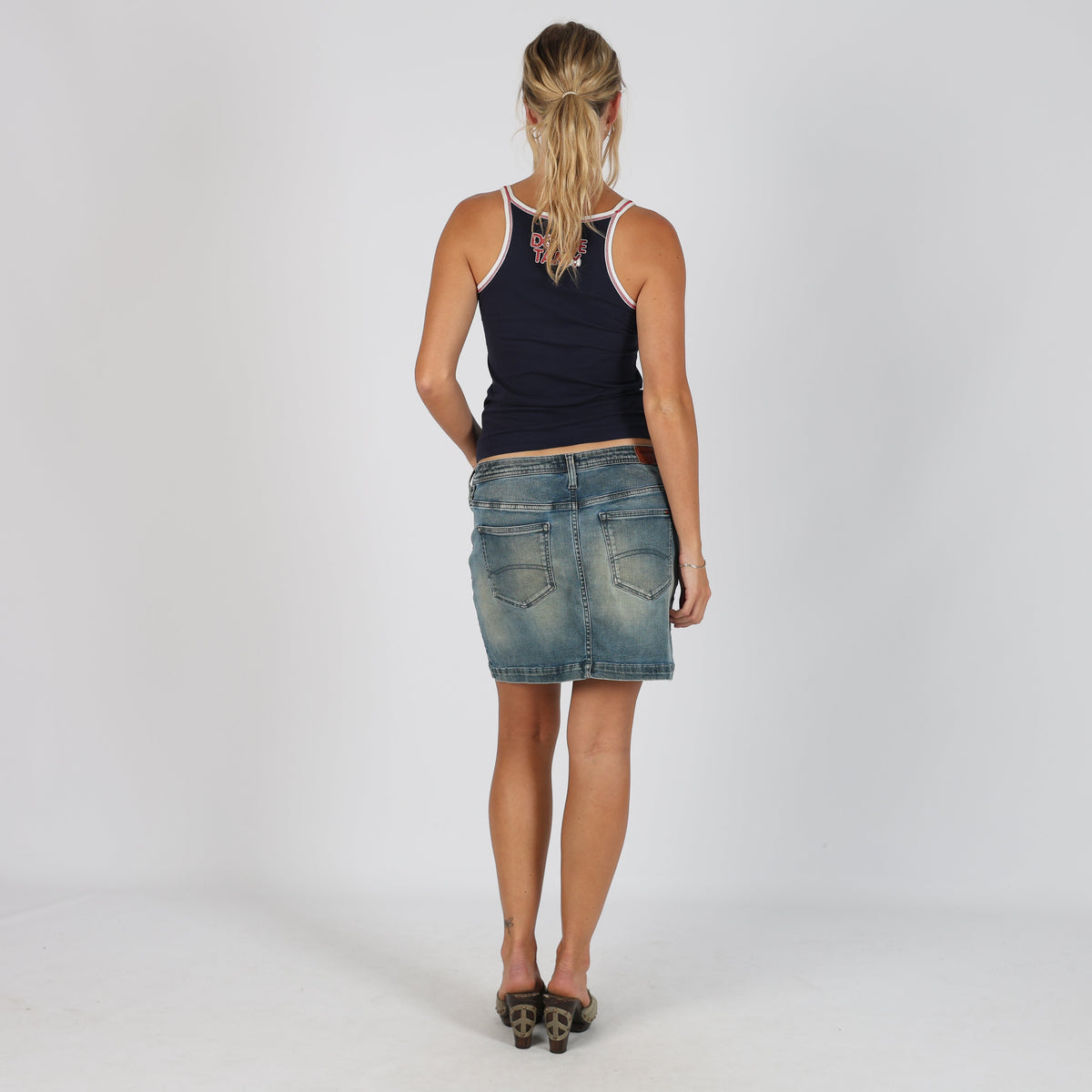 Blue Y2K Tommy Hilfiger Denim Mini Skirt (M)