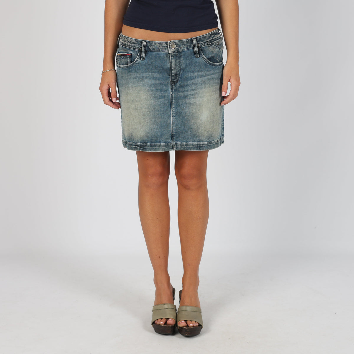 Blue Y2K Tommy Hilfiger Denim Mini Skirt (M)