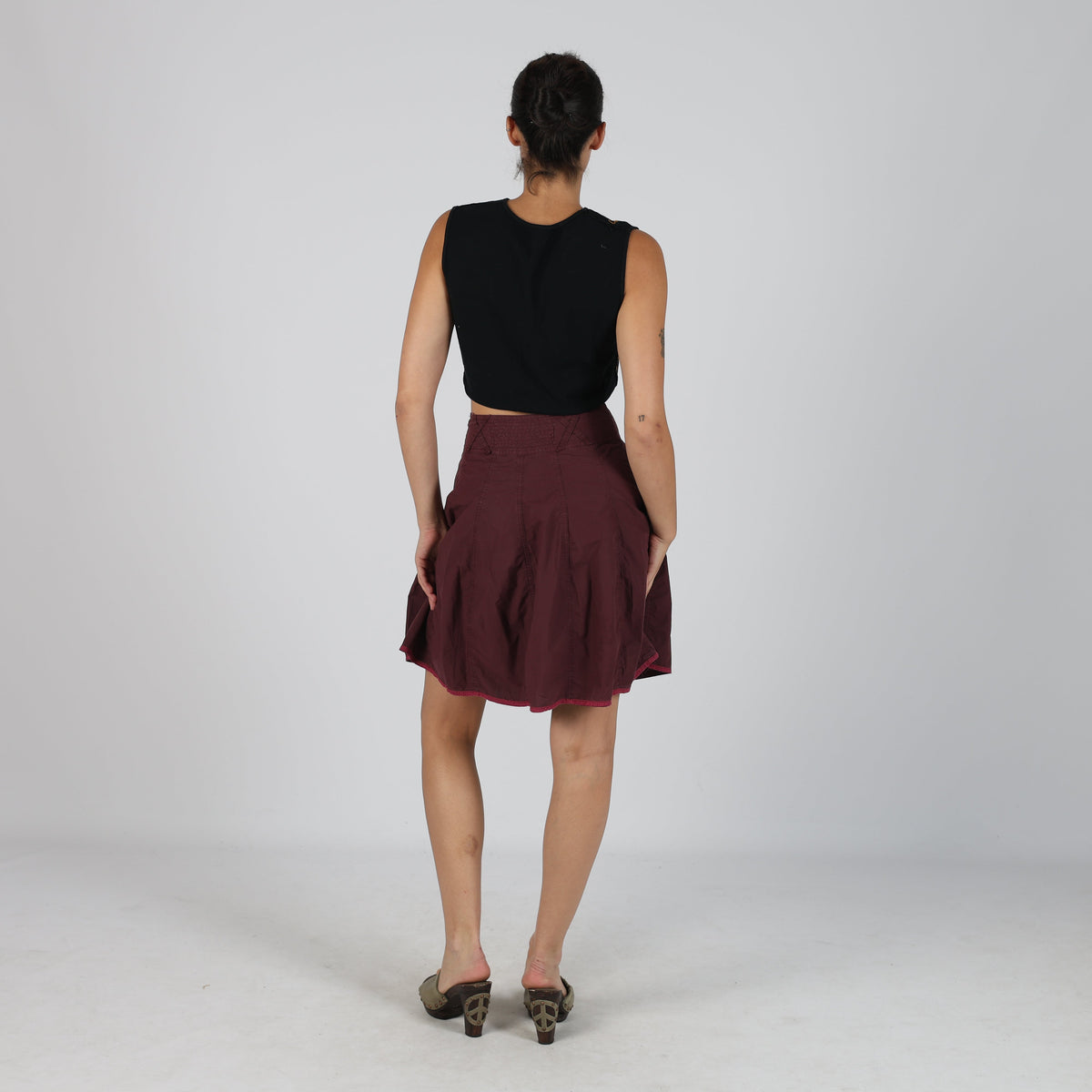 Burgundy Red Y2K PianuraStudio Woven Mini Skirt (M)