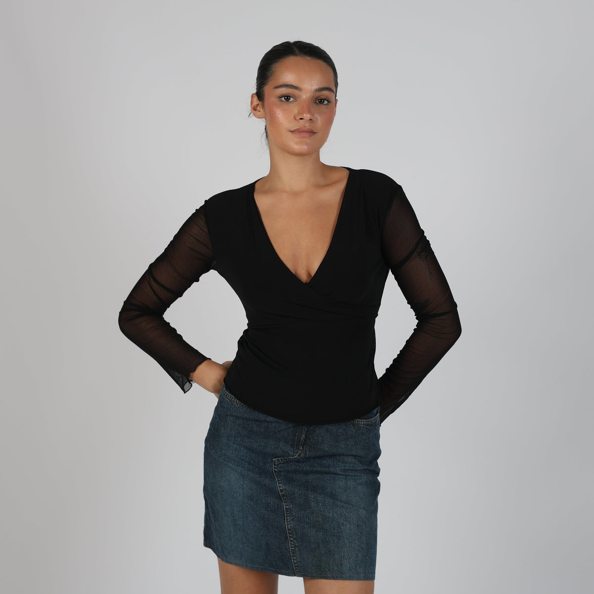 Black 90s Made in Italy Long Sleeve Top (S)