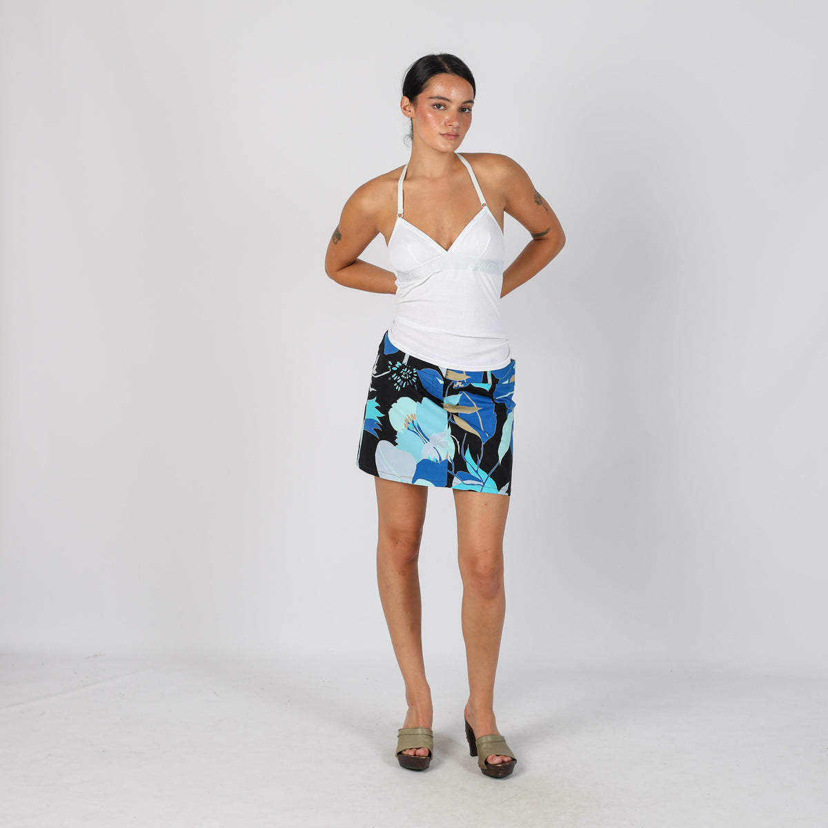 Black Y2K Woven Mini Skirt (S)