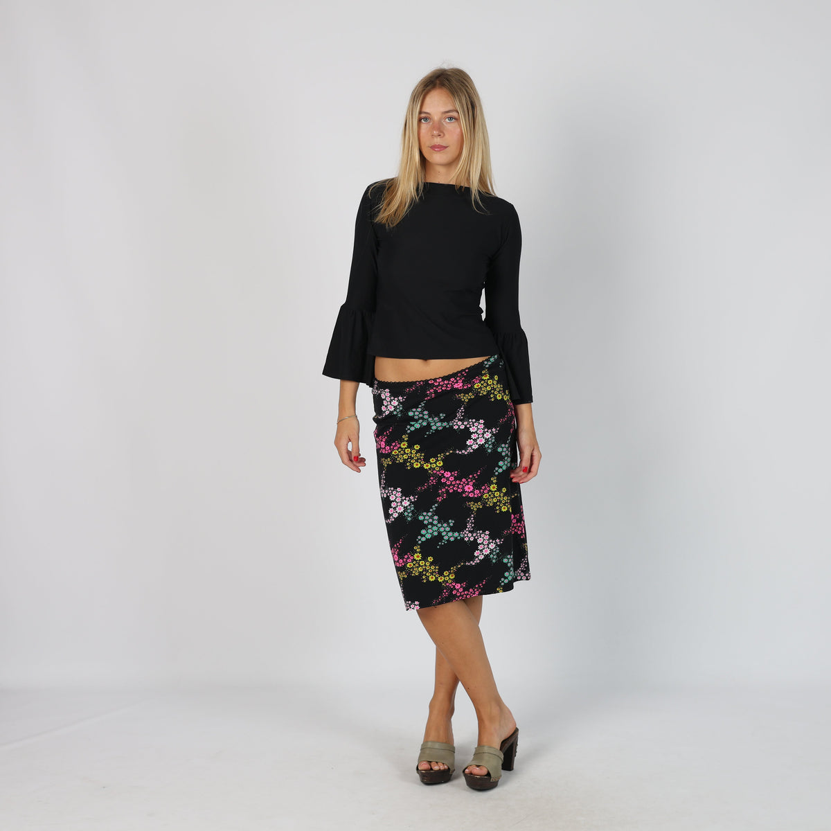 Black Y2K Woven Midi Skirt (XS)