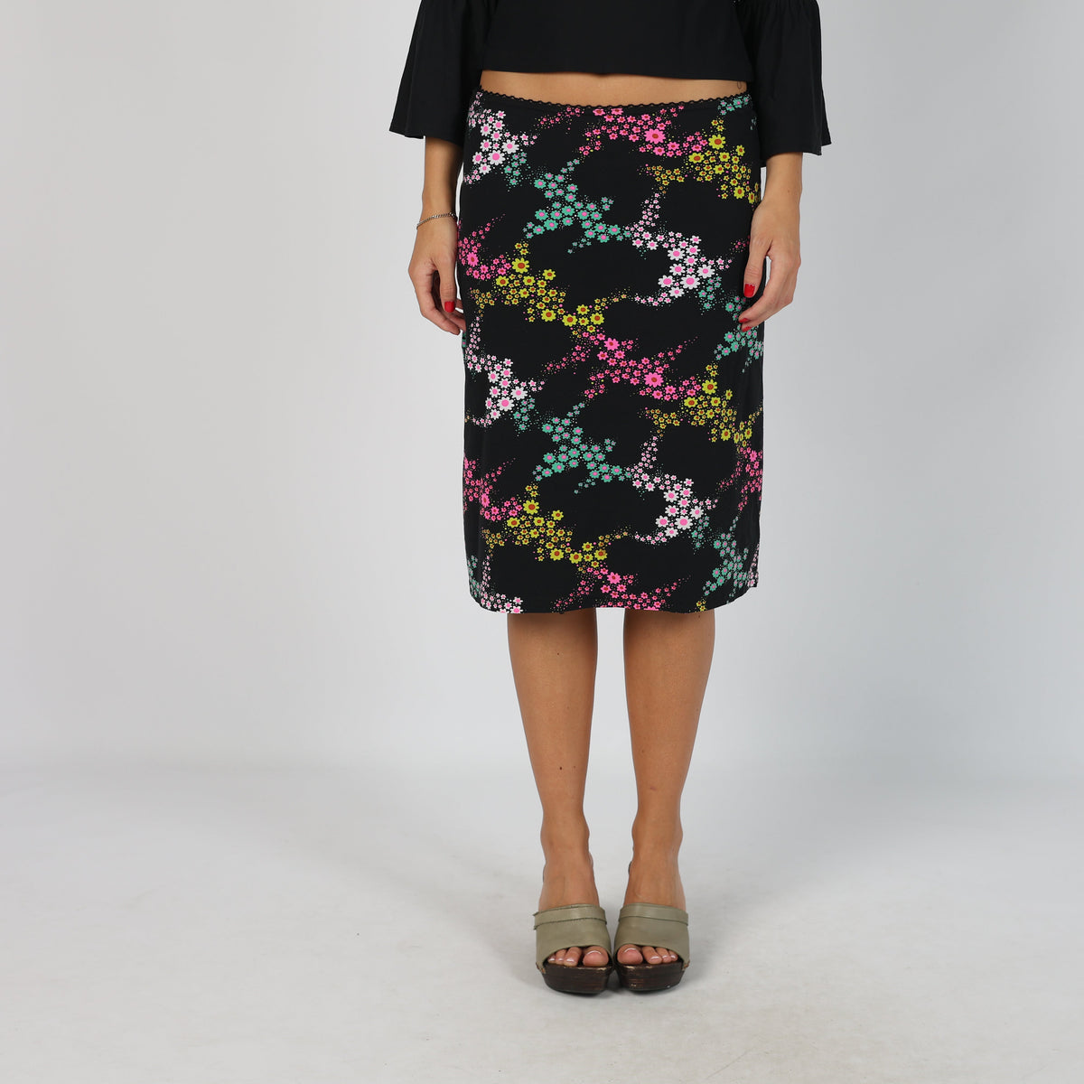 Black Y2K Woven Midi Skirt (XS)