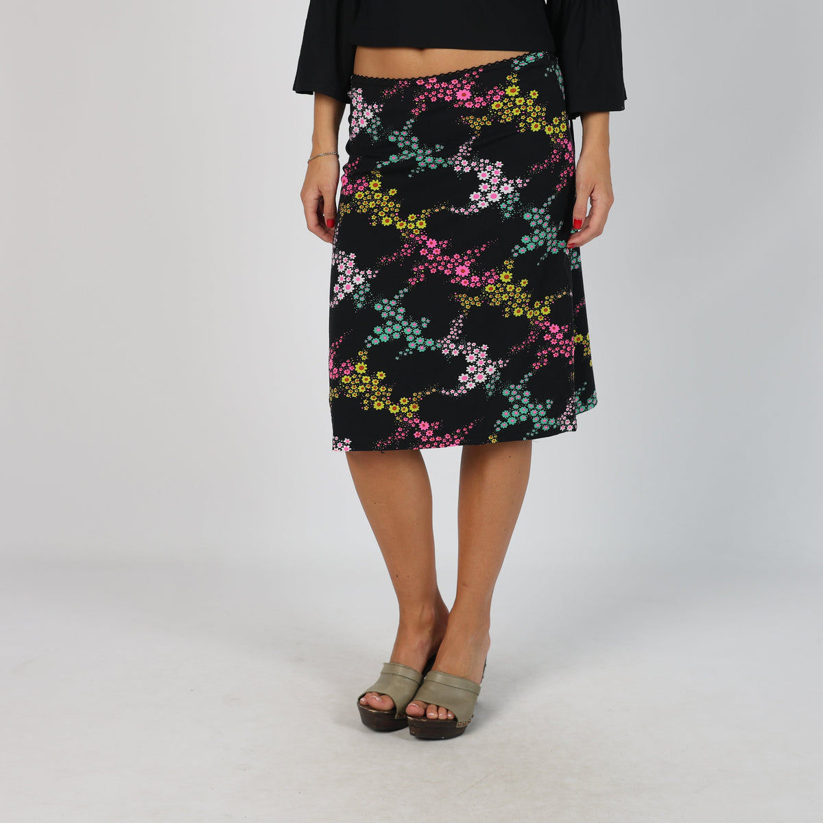 Black Y2K Woven Midi Skirt (XS)