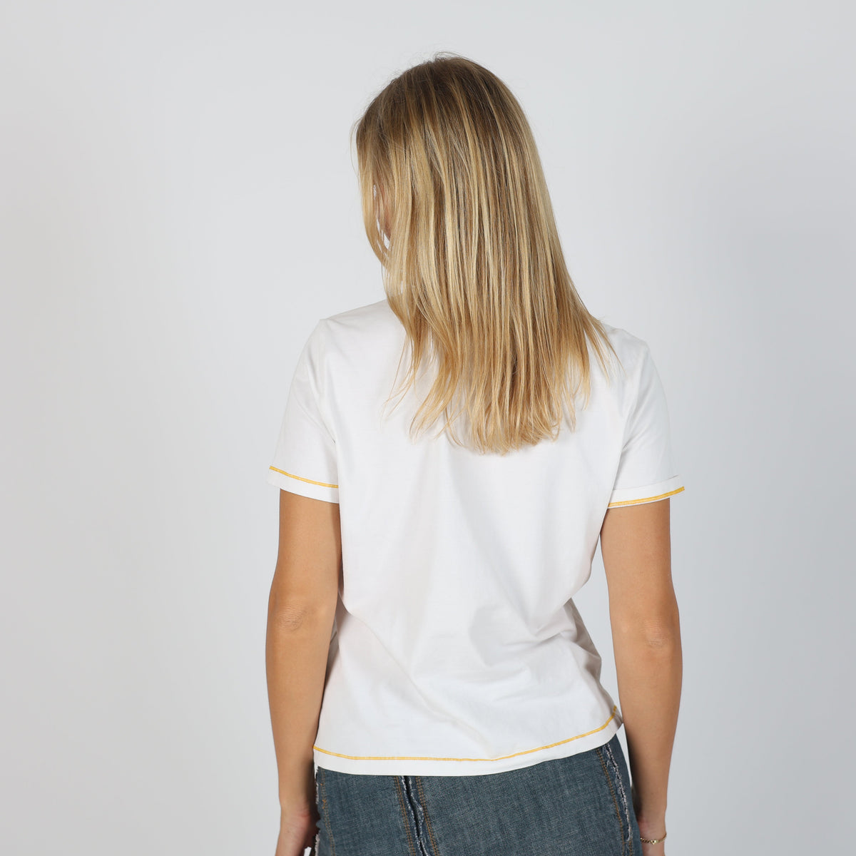Ivory Y2K Desigual T-shirt (S)