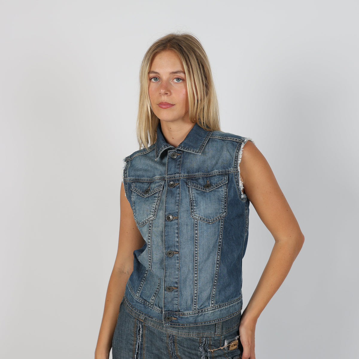 Blue Y2K United Colors of Benetton Denim Jacket Sleeveless (S)