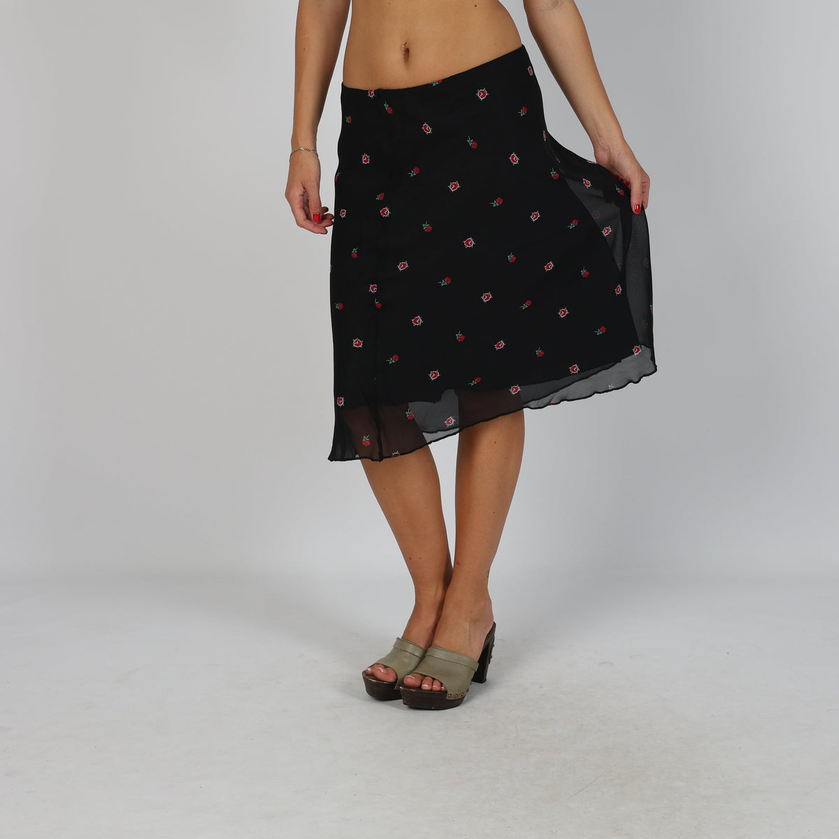 Black Y2K Woven Midi Skirt (XS)