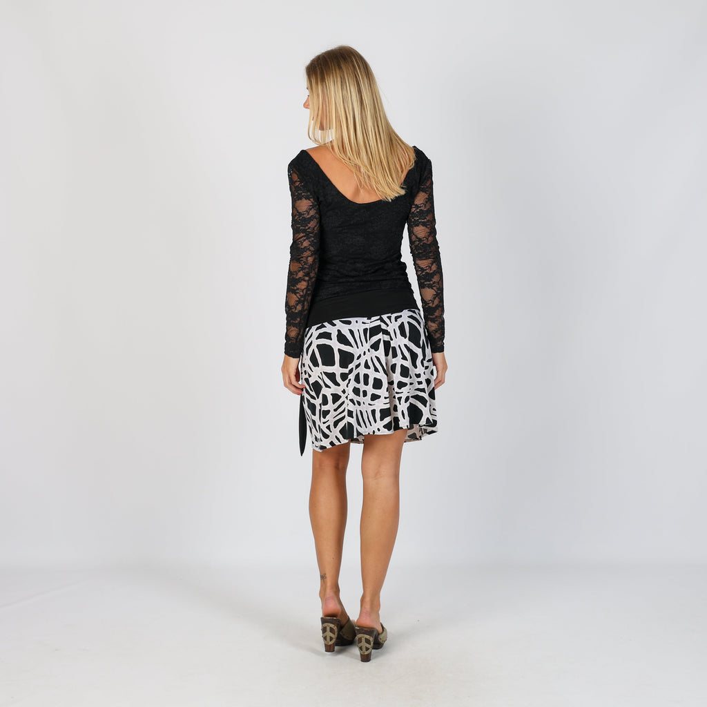 Black Y2K Blasting Woven Mini Skirt (S)