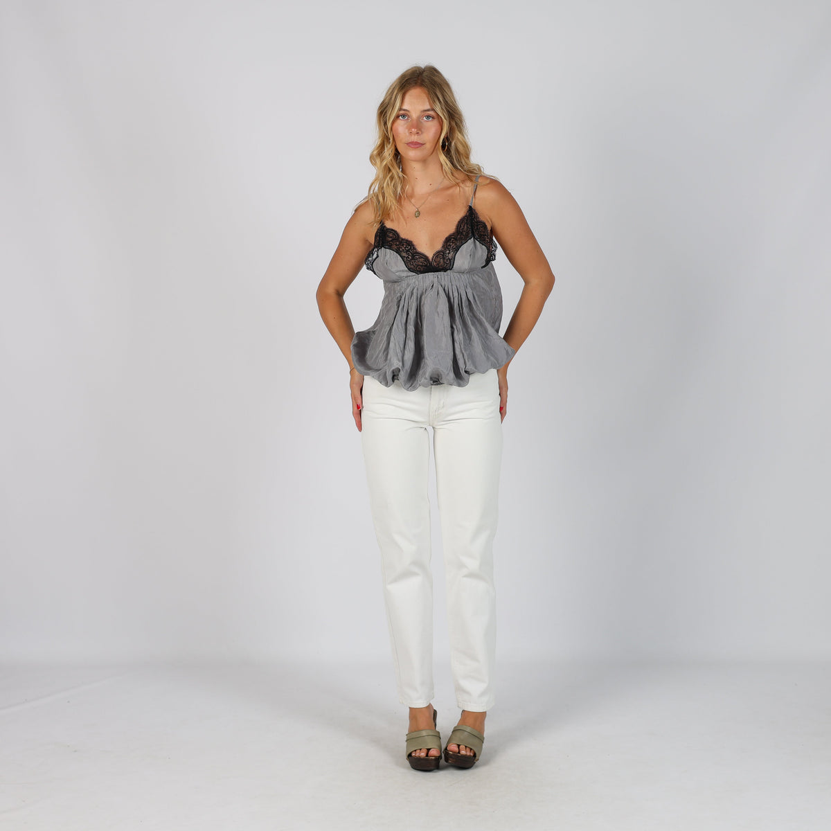 Ivory Y2K Laura Biagiotti Mom Jeans (XXS)