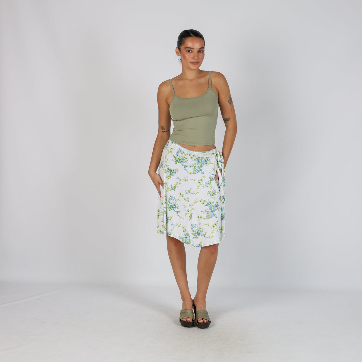 White Y2K Made in Italy Woven Midi Skirt (S)
