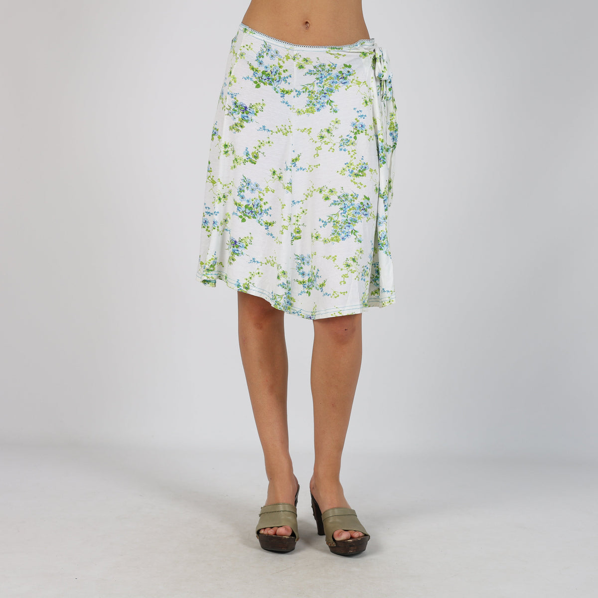White Y2K Made in Italy Woven Midi Skirt (S)