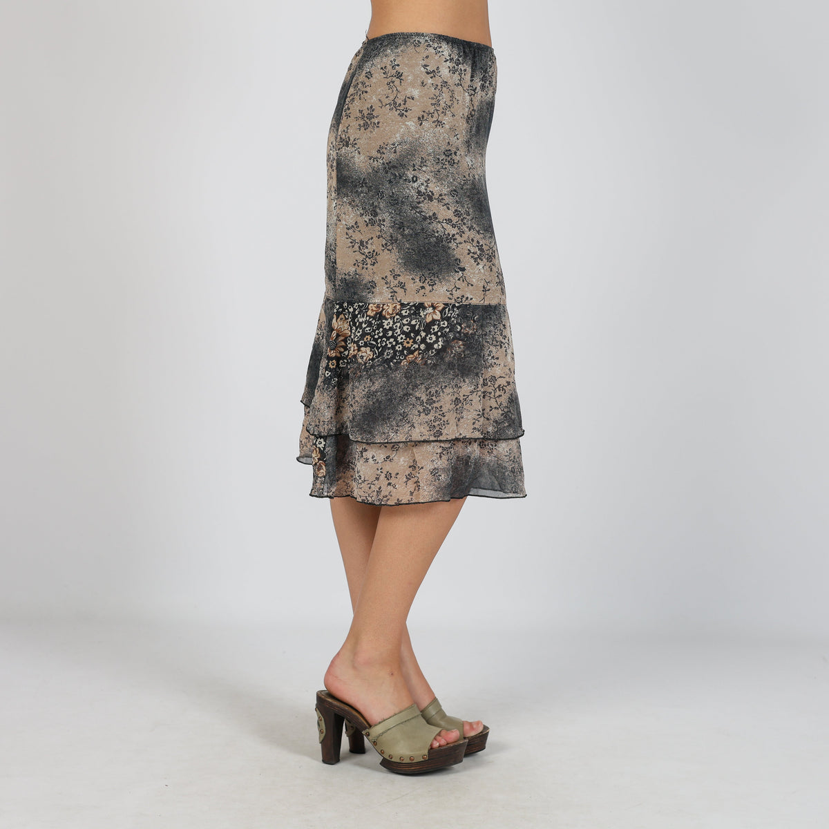 Black Y2K Made in Italy Woven Midi Skirt (XS)