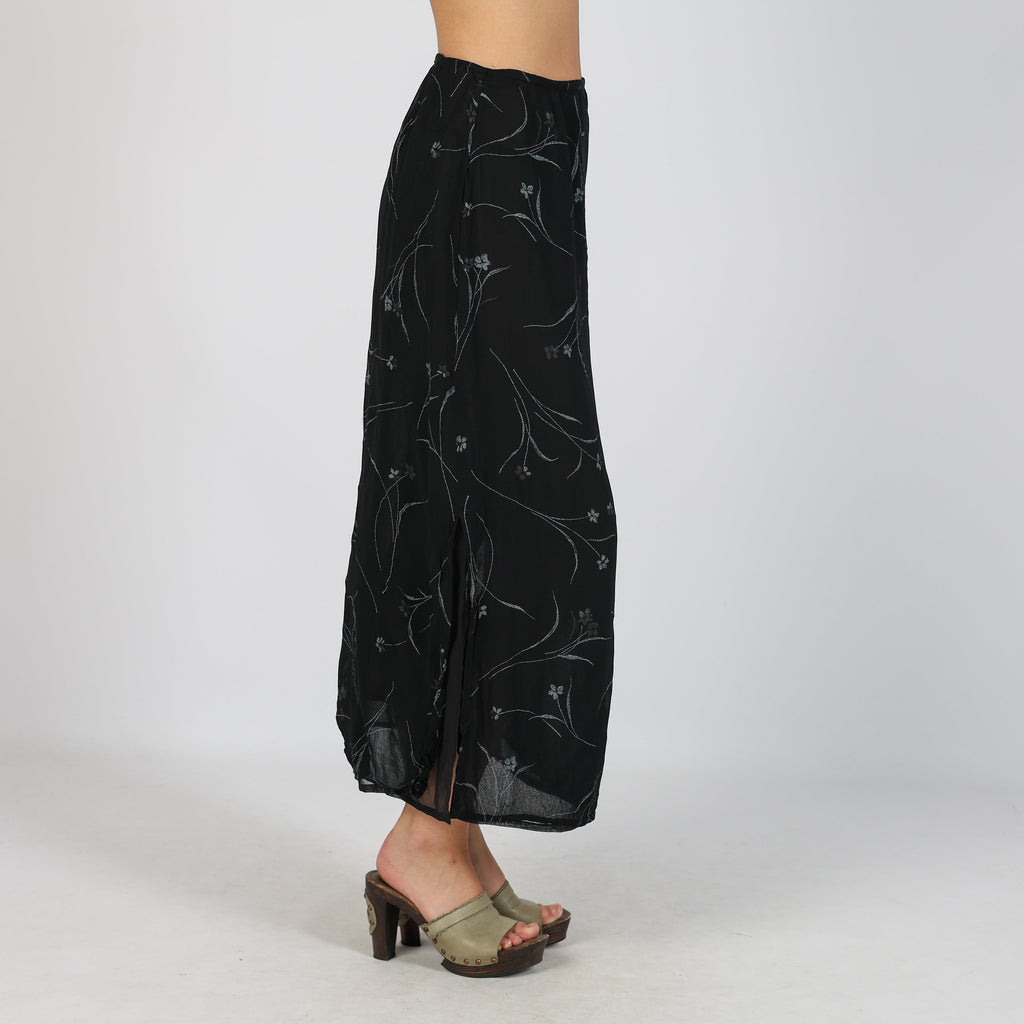 Black Y2K Woven Maxi Skirt (XS)
