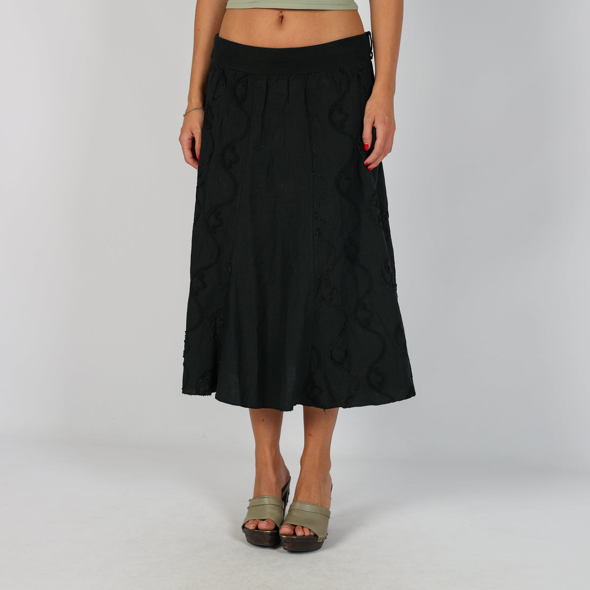 Black Y2K Woven Midi Skirt (XS)