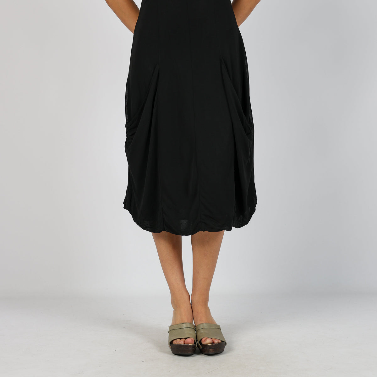 Black Y2K Siste's Woven Midi Dress (M)