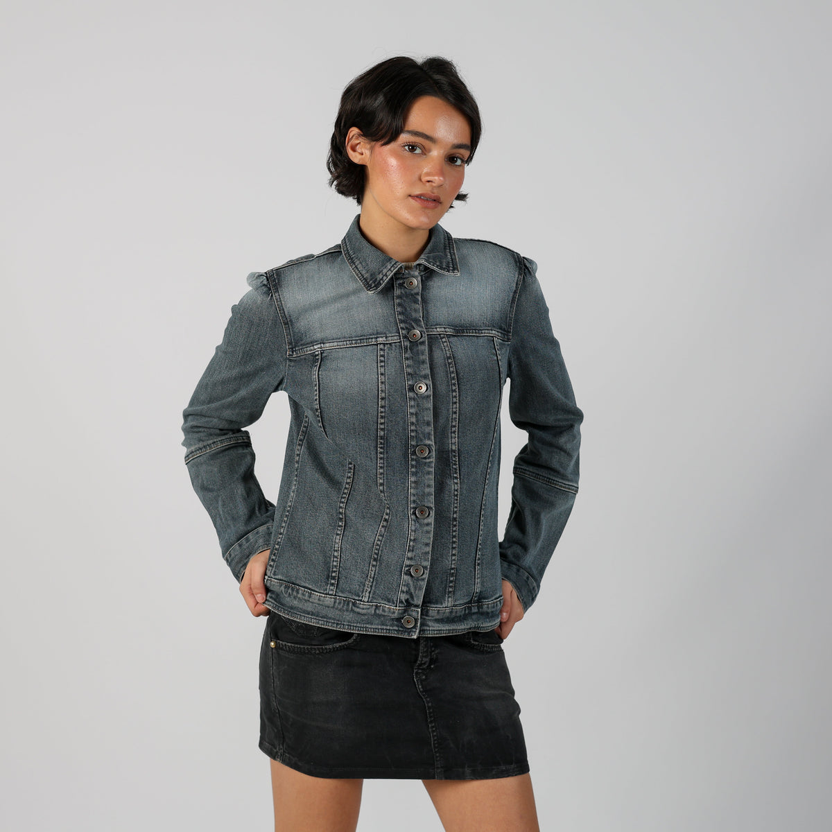 Grey Y2K United Colors of Benetton Denim Jacket (M)