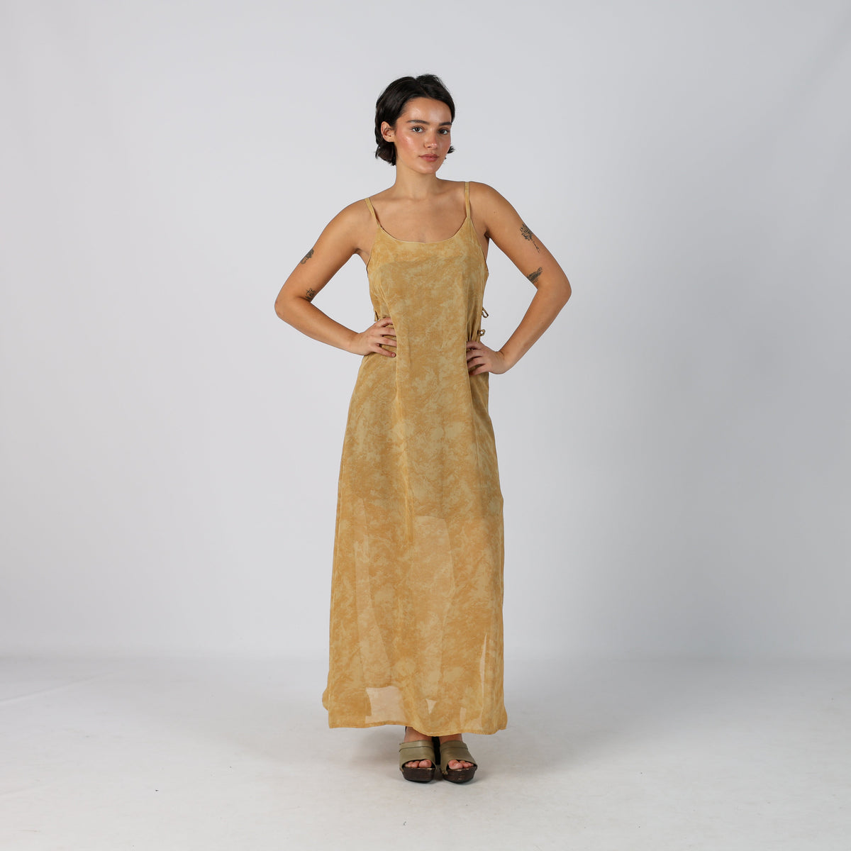 Tan Y2K Woven Maxi Dress (M)
