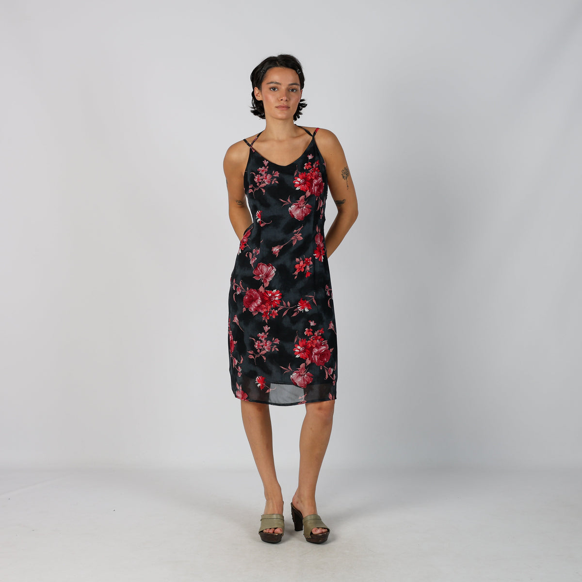 Black Y2K Made in Italy Woven Midi Dress (M)