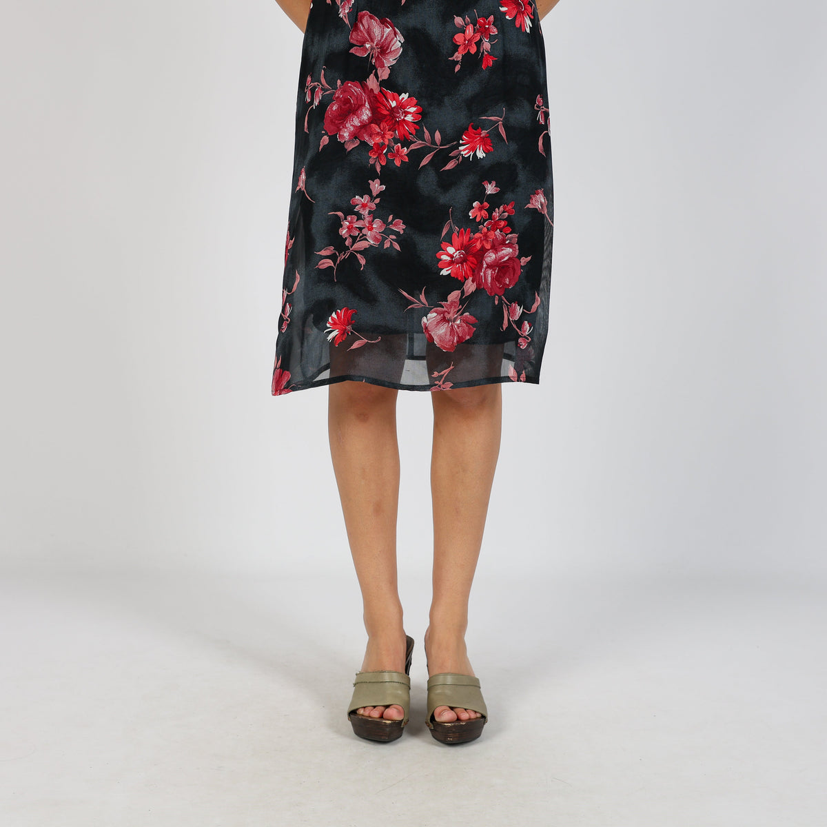 Black Y2K Made in Italy Woven Midi Dress (M)