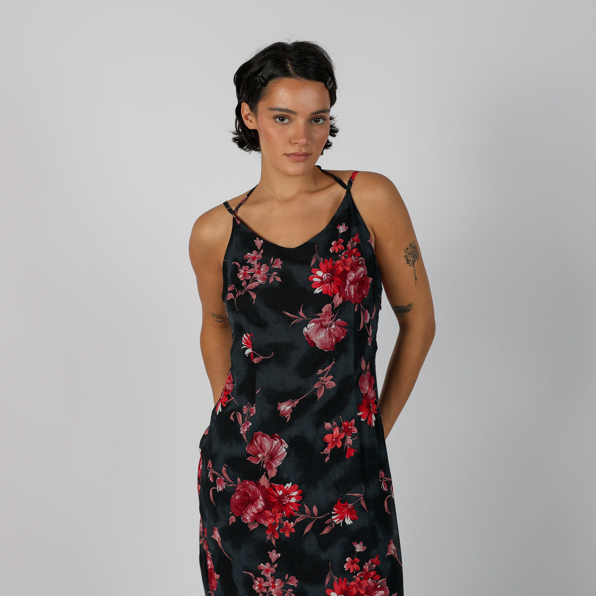 Black Y2K Made in Italy Woven Midi Dress (M)