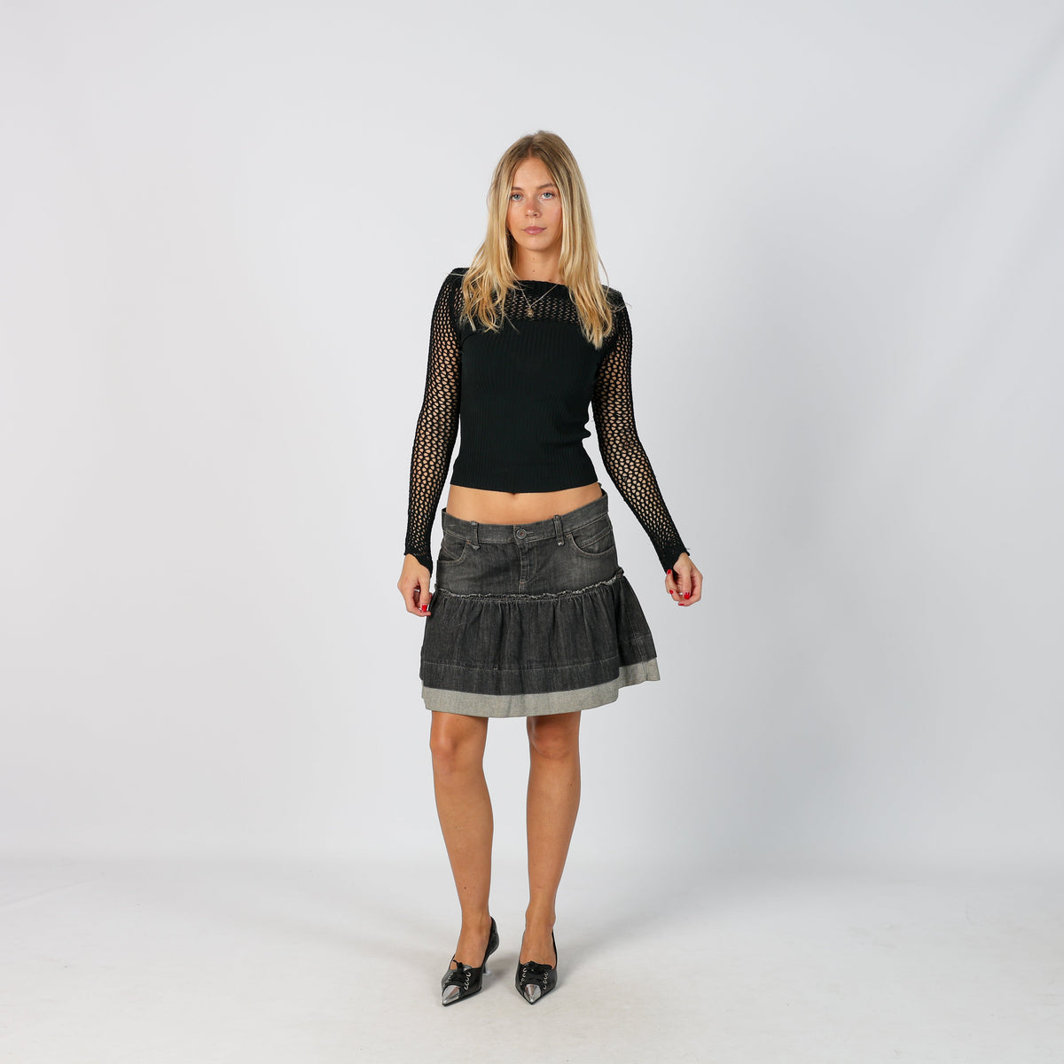 Charcoal Grey Y2K United Colors of Benetton Denim Mini Skirt (M)