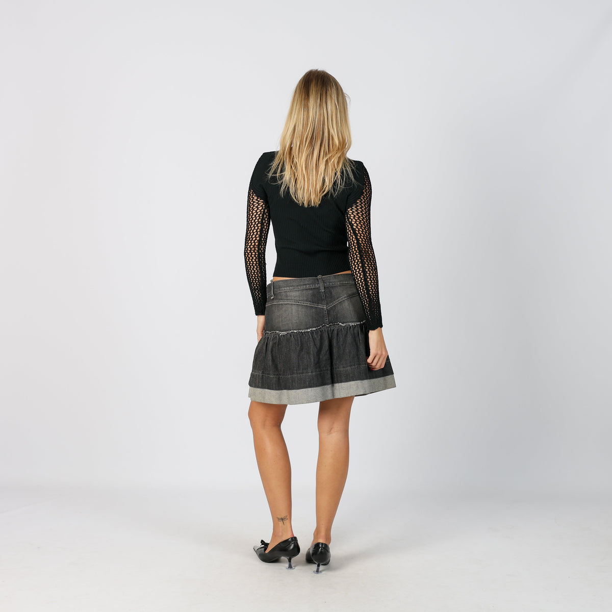 Charcoal Grey Y2K United Colors of Benetton Denim Mini Skirt (M)