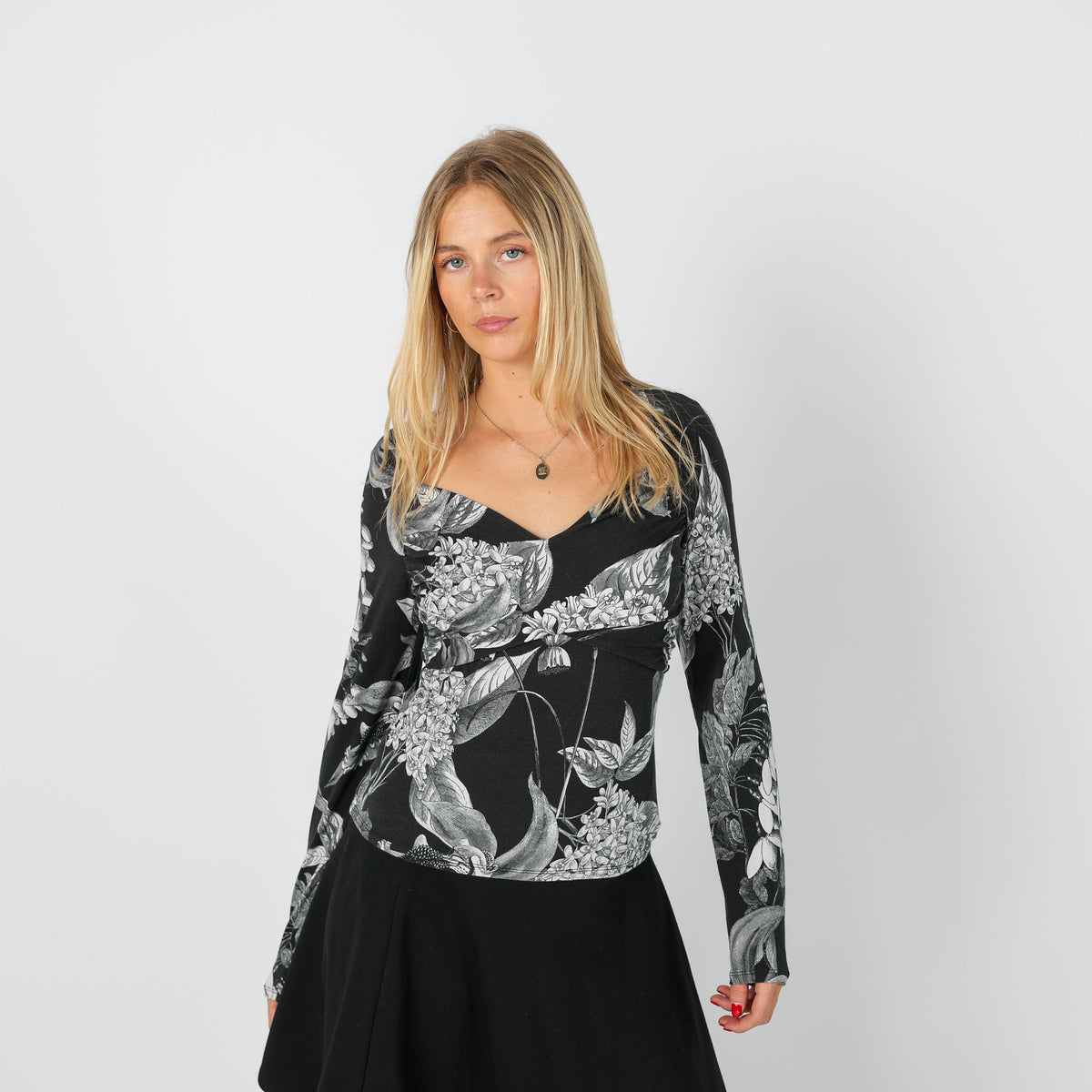 Black Y2K Guess Jeans Long Sleeve Top (S)