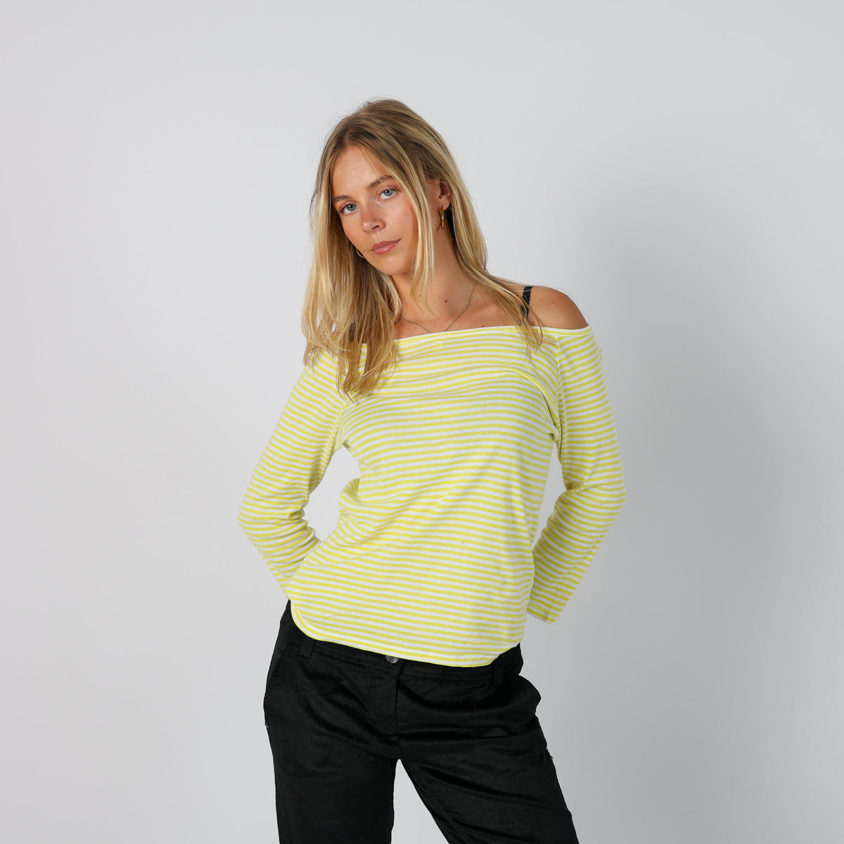 Yellow Y2K United Colors of Benetton Long Sleeve Top (S)