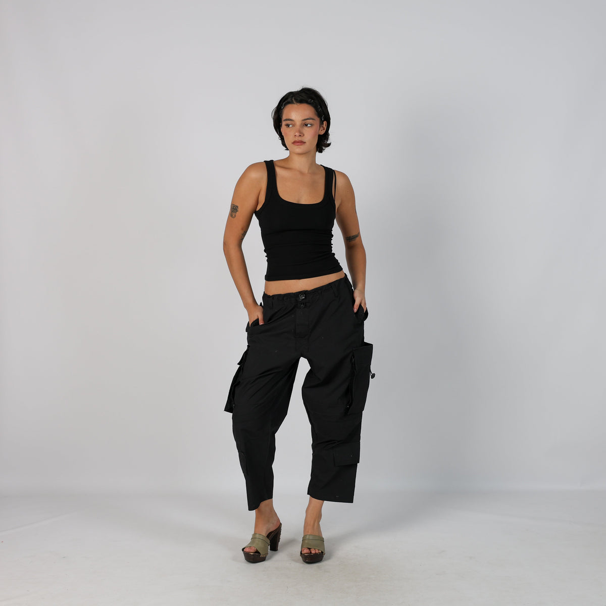 Black Y2K Baggy Tech Pants (M)