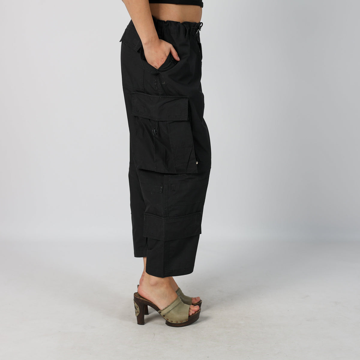 Black Y2K Baggy Tech Pants (M)