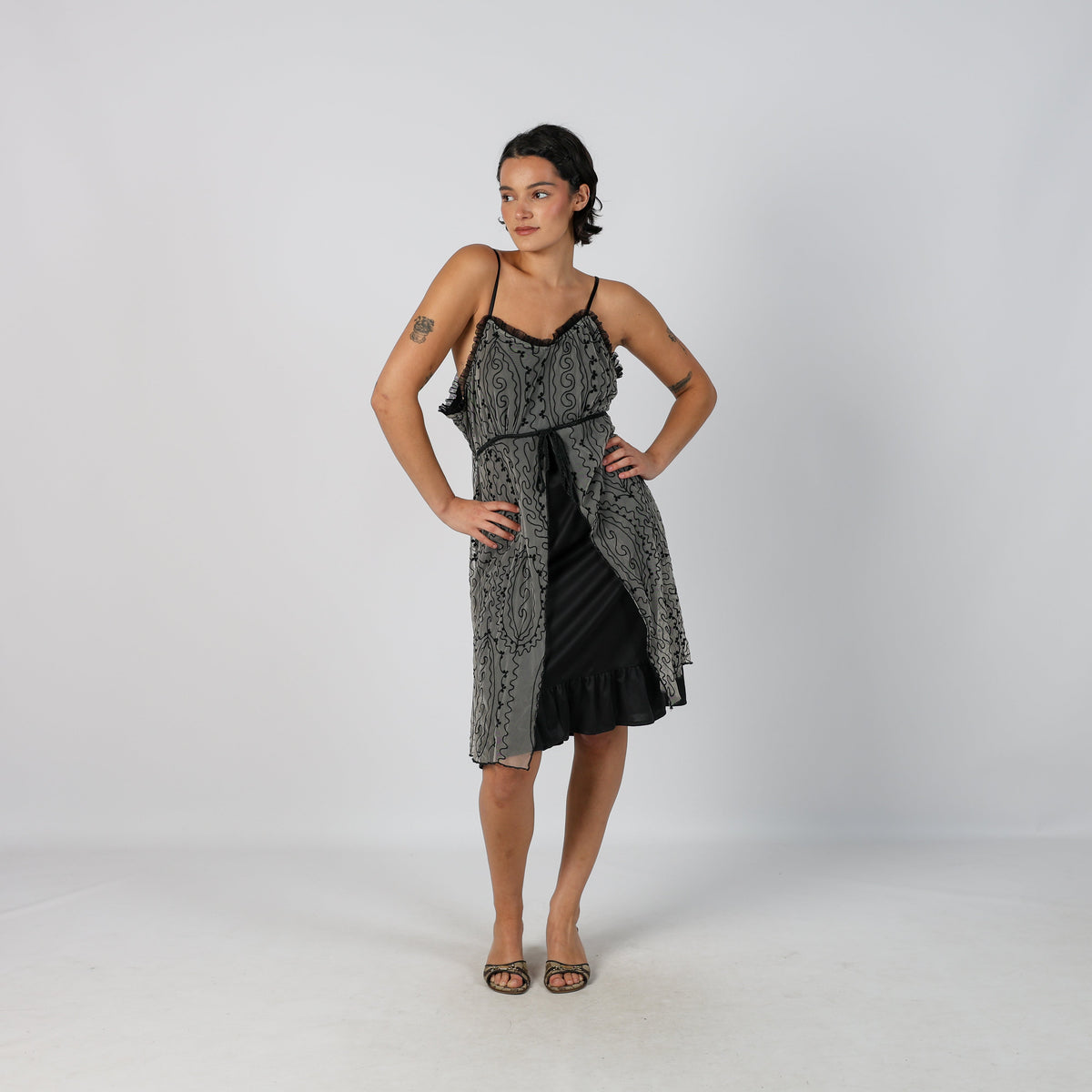 Black Y2K Woven Midi Dress (L)