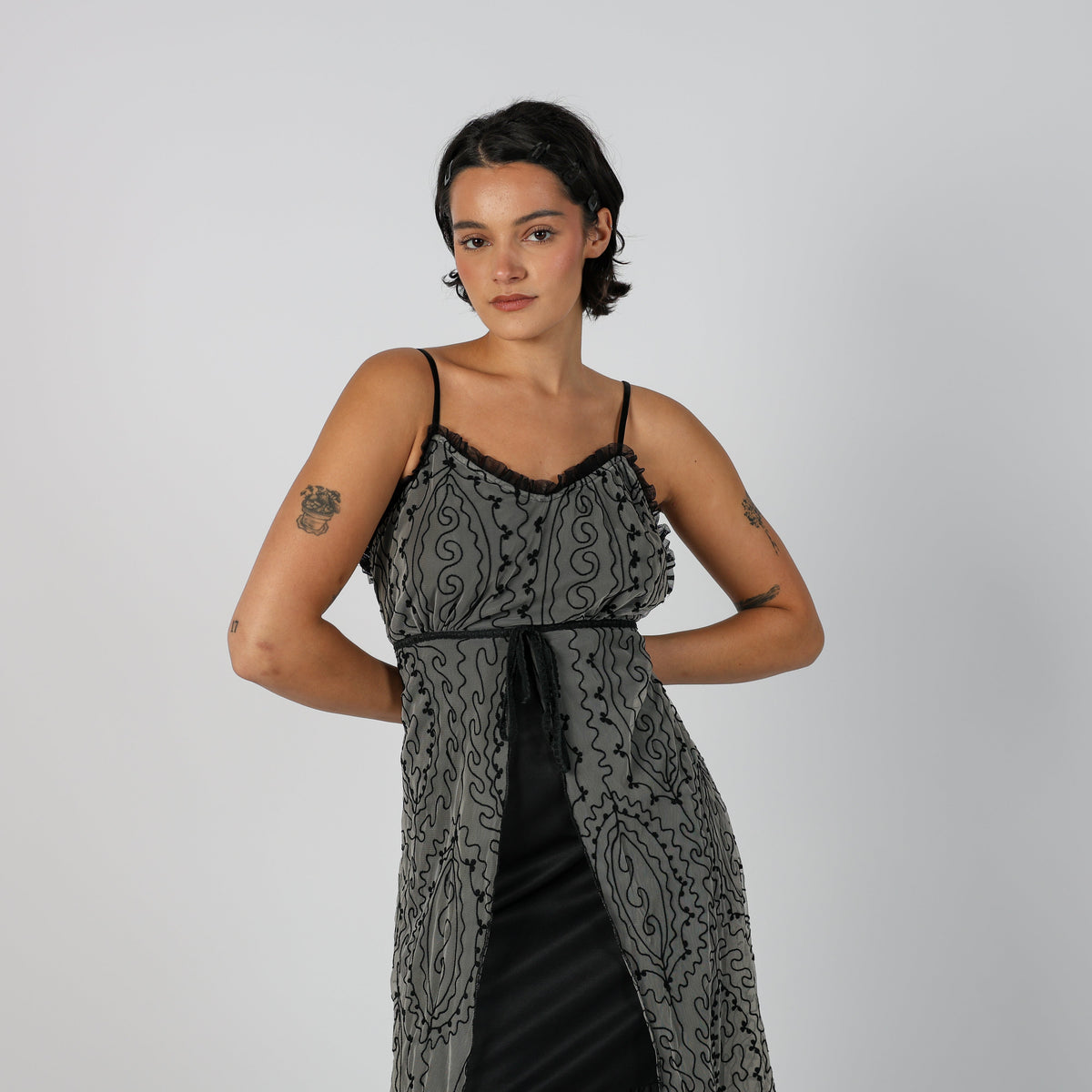 Black Y2K Woven Midi Dress (L)