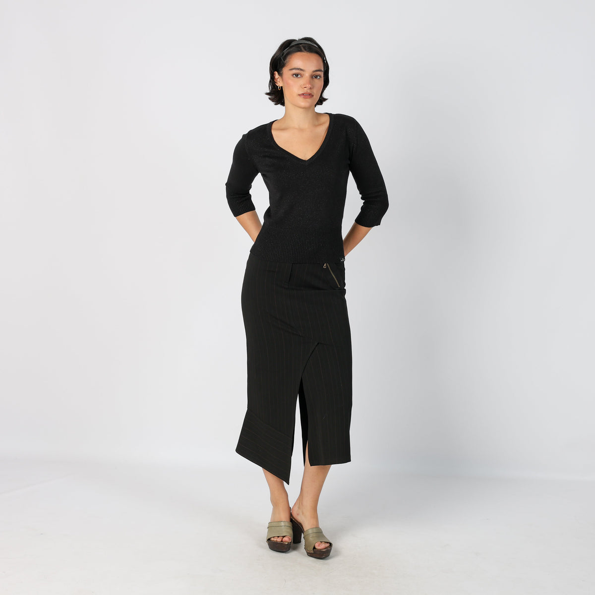 Black Y2K Woven Midi Skirt (XS)