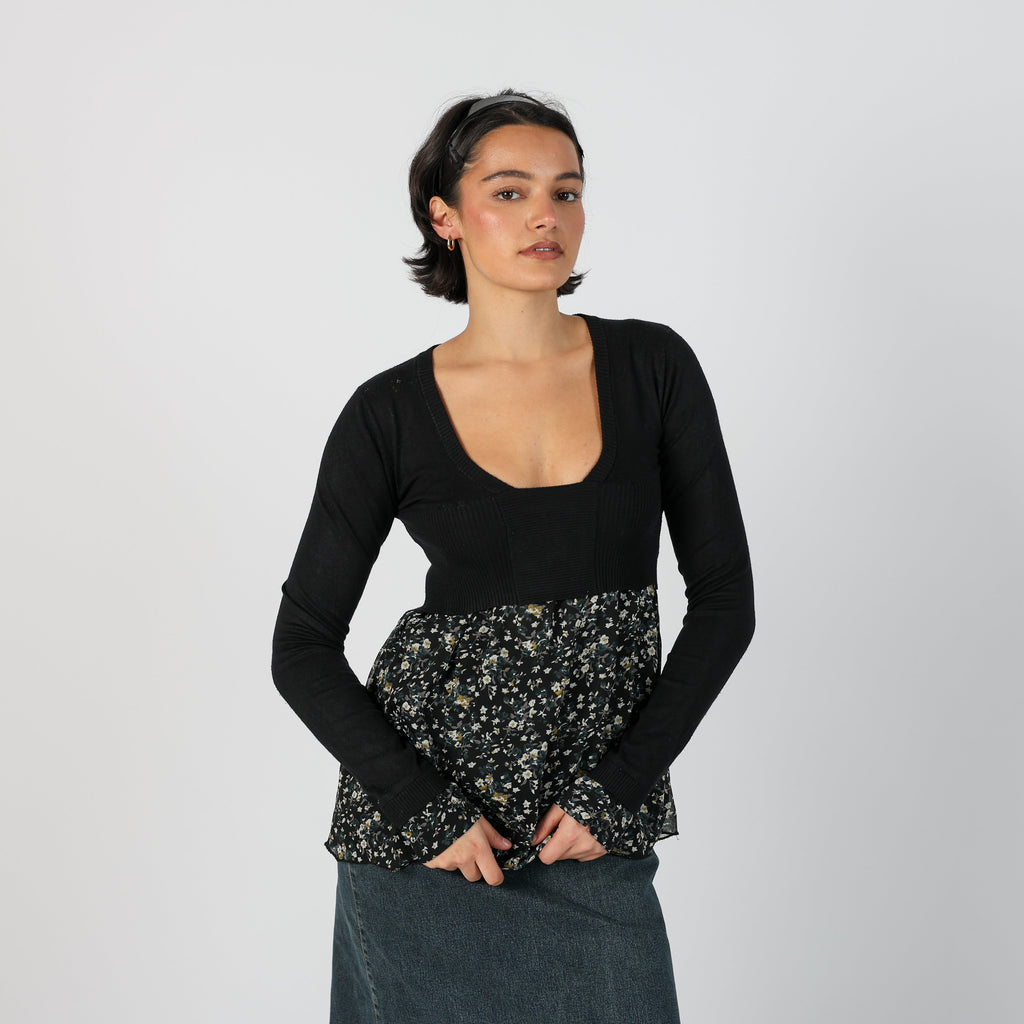 Black Y2K Guess Long Sleeve Top (S)