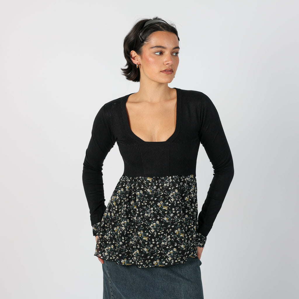 Black Y2K Guess Long Sleeve Top (S)