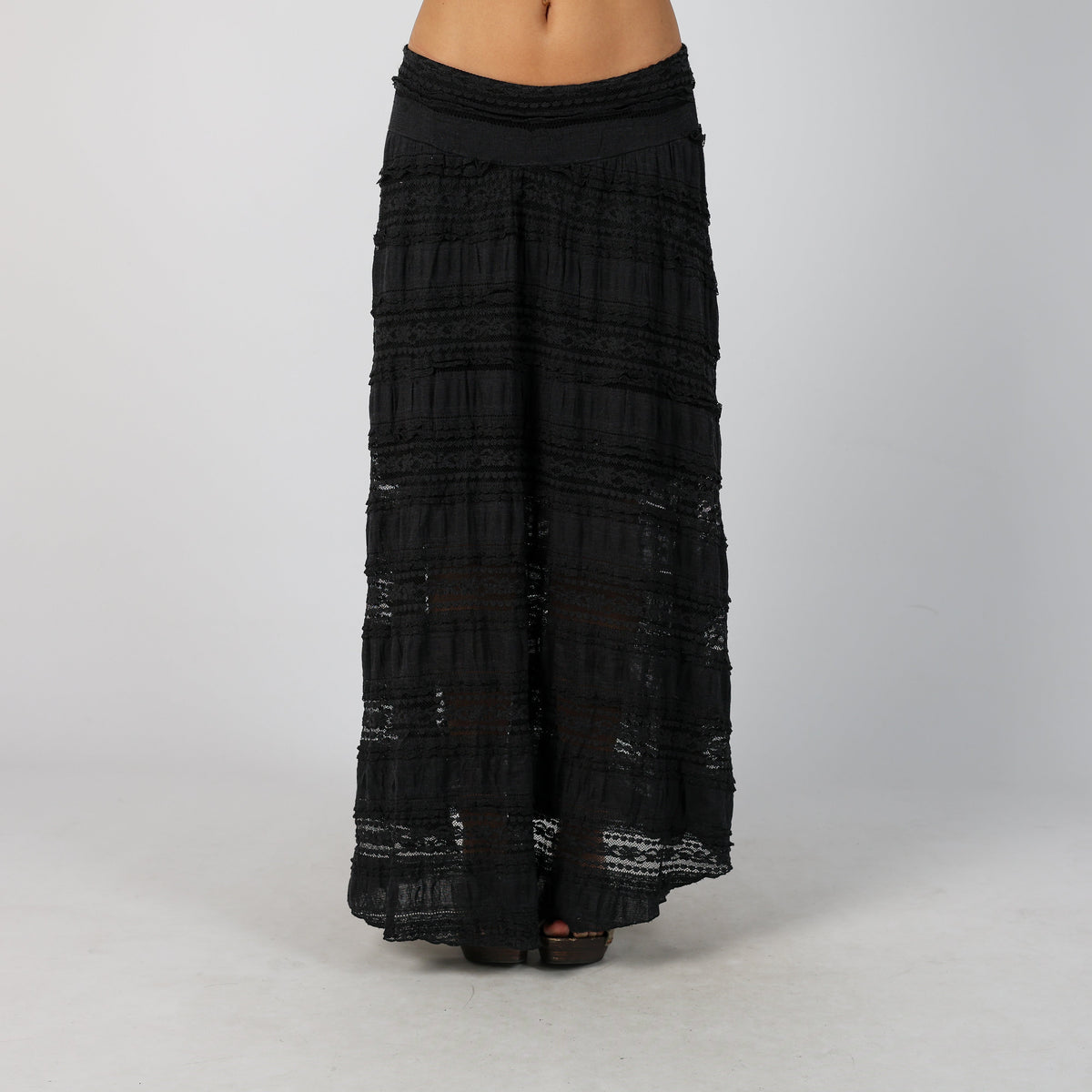 Black Y2K Woven Maxi Skirt (XS)