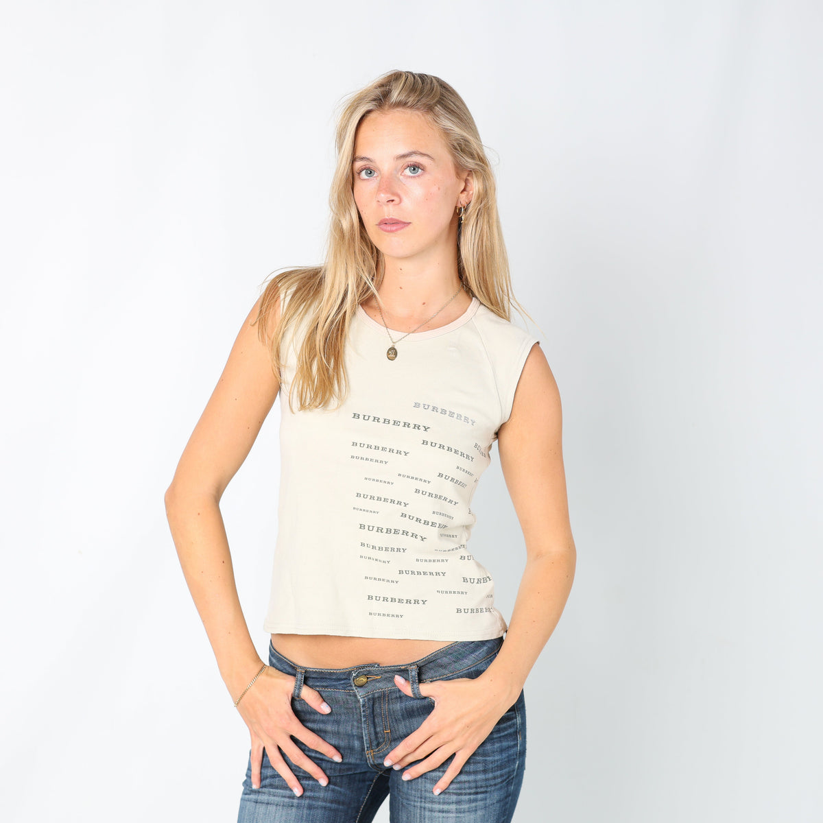 Beige Y2K Burberry T-shirt (S)