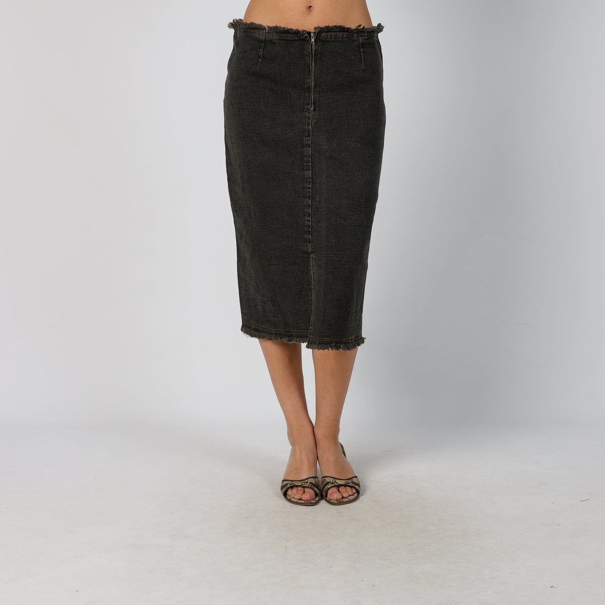 Charcoal Grey Y2K Made in Italy Denim Maxi Skirt (M)