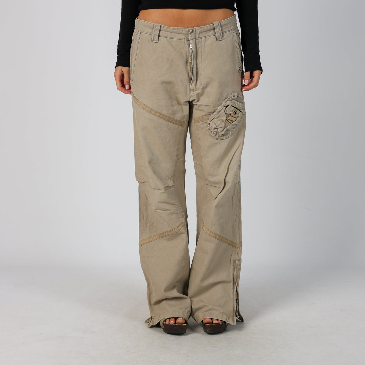 Beige Y2K Cargo Pants (L)