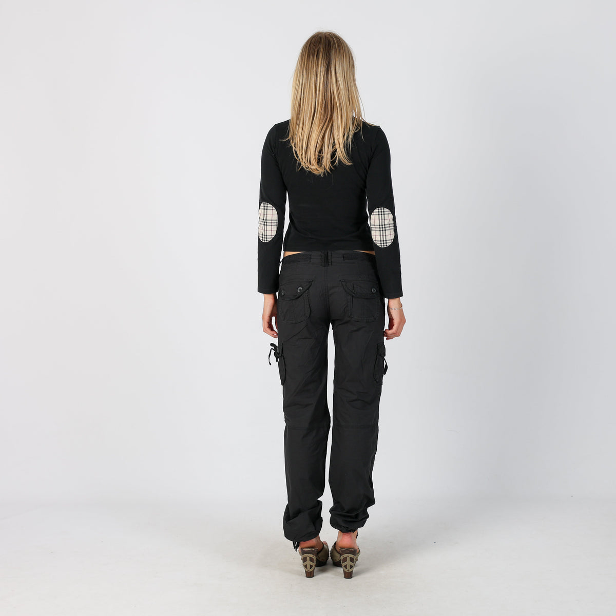 Black Y2K Cargo Pants (S)