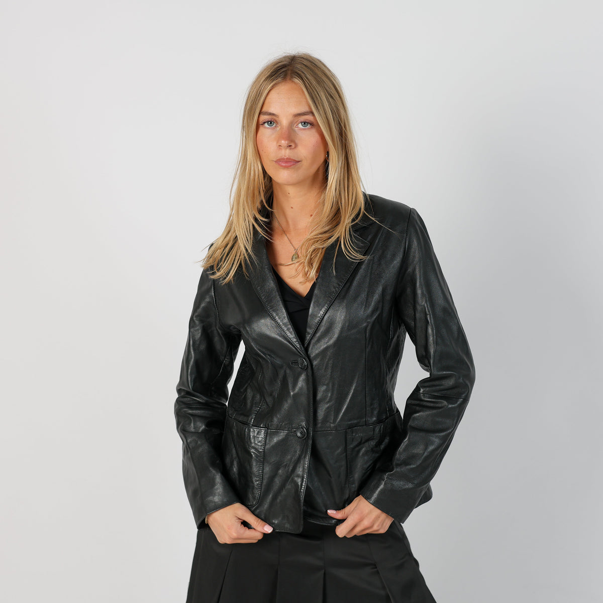 Black Y2K Leather Jacket (M)